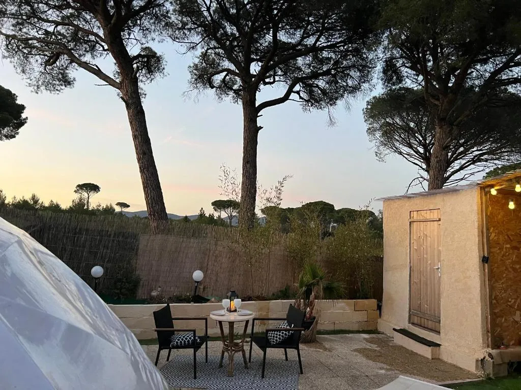 Bulle insolite avec jacuzzi privé - Nuit en bulle près de la mer (Fréjus, Var) - photo 6 sur 13