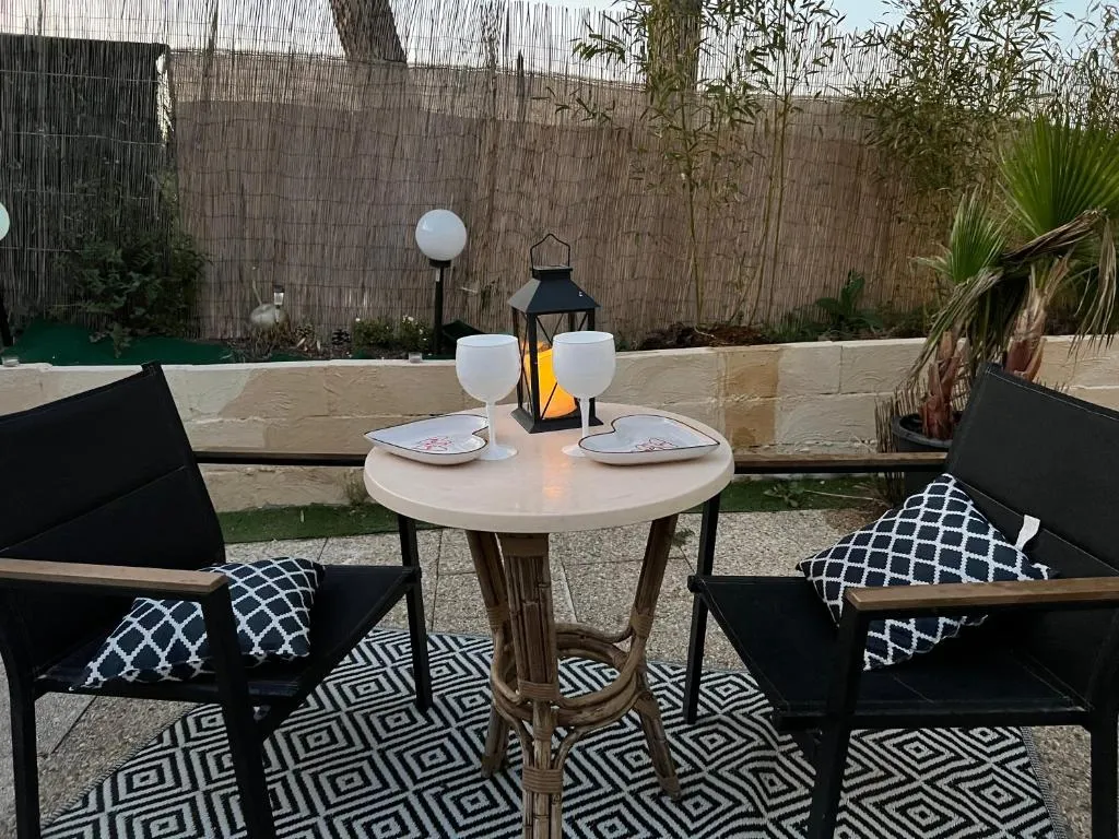Bulle insolite avec jacuzzi privé - Nuit en bulle près de la mer (Fréjus, Var) - photo 11 sur 13