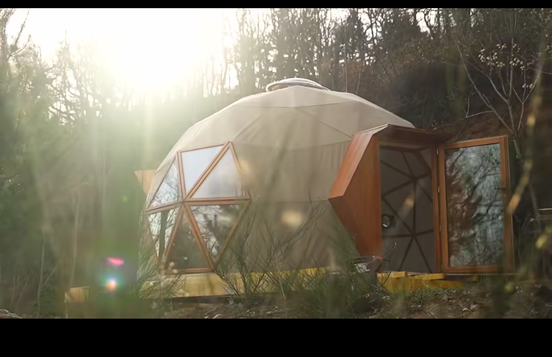 L'abri des libellules – vue extérieure