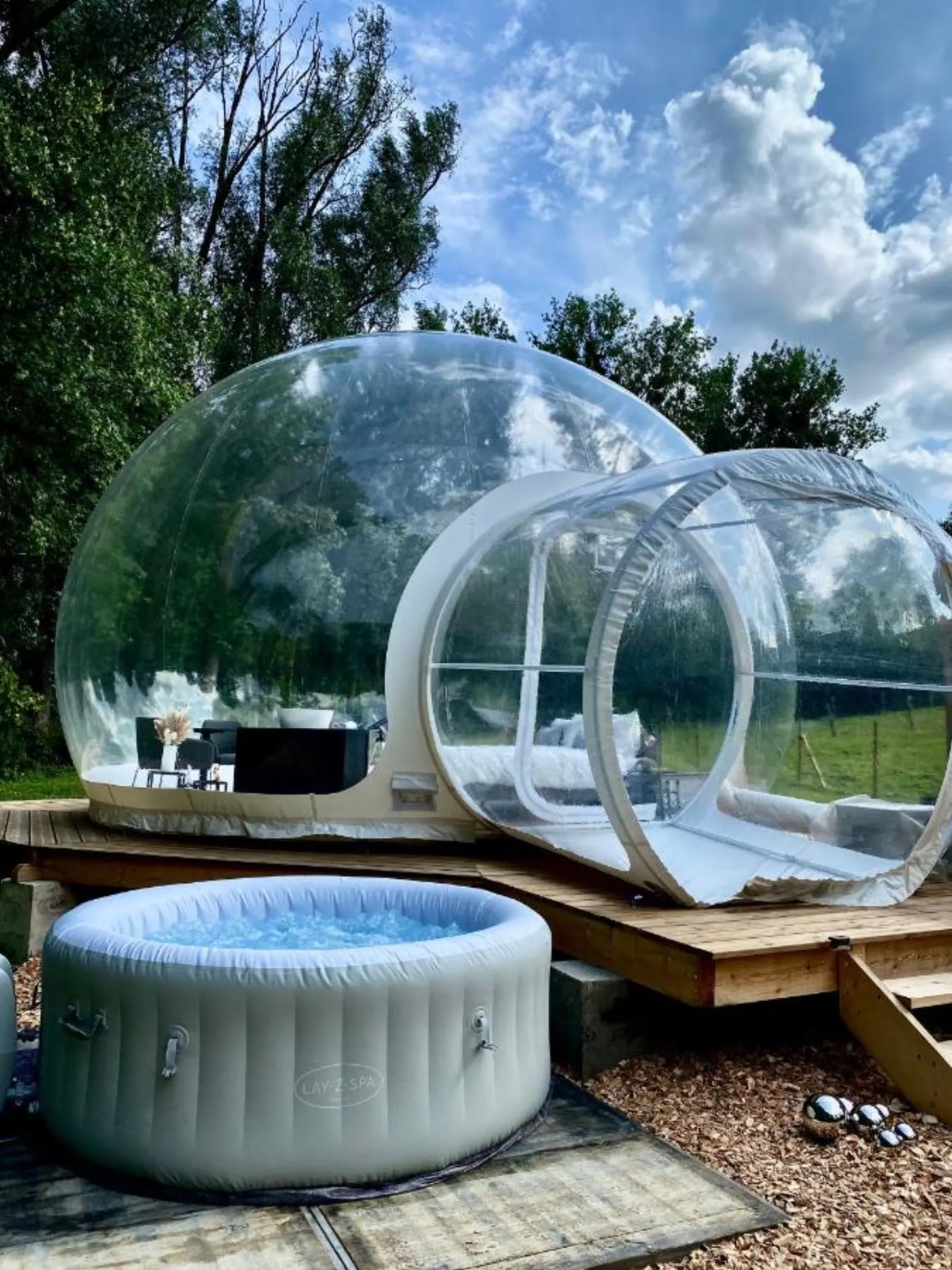Chambre bulle sous les étoiles à Somme-Leuze