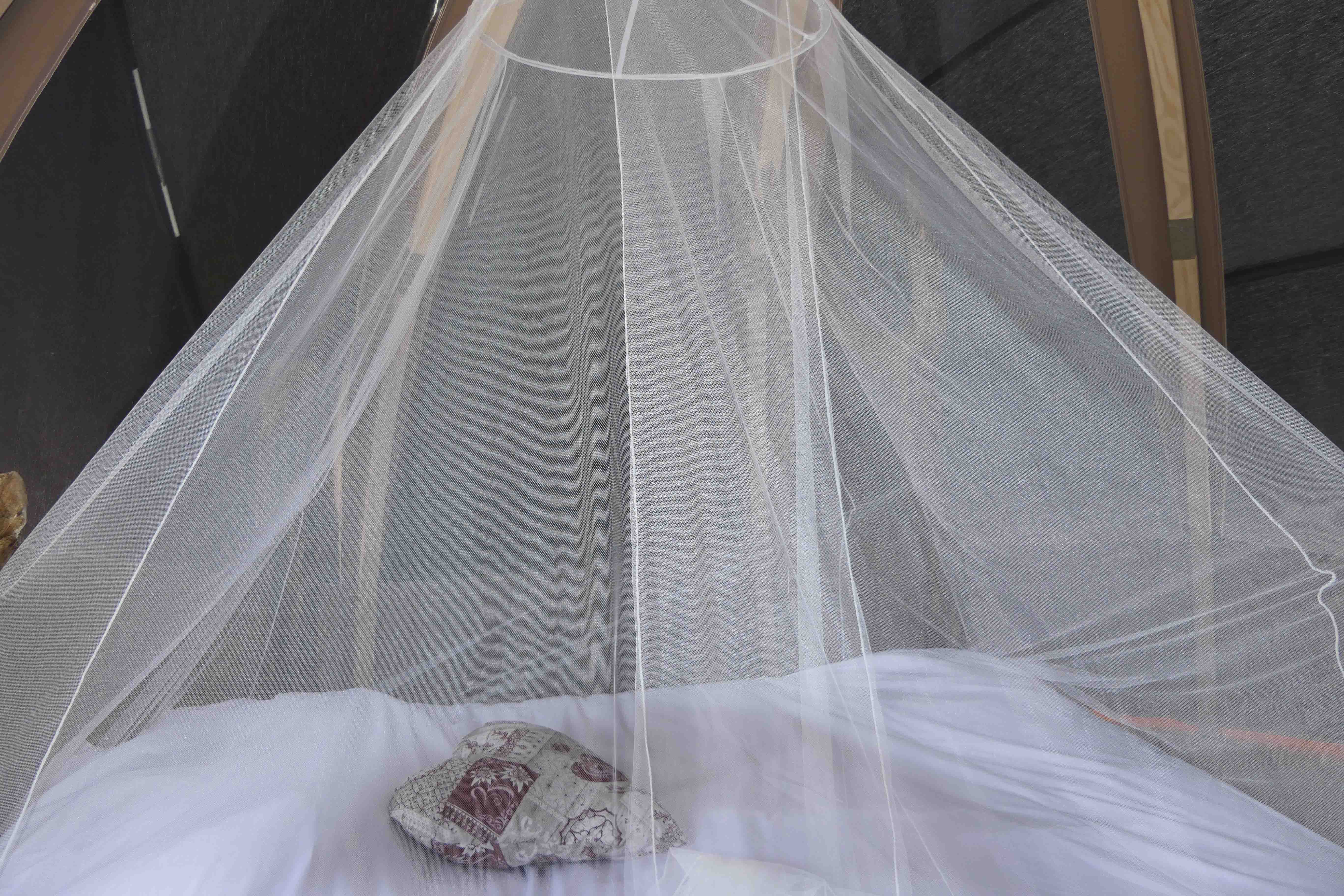 Chambre bulle sous les étoiles à Givrauval