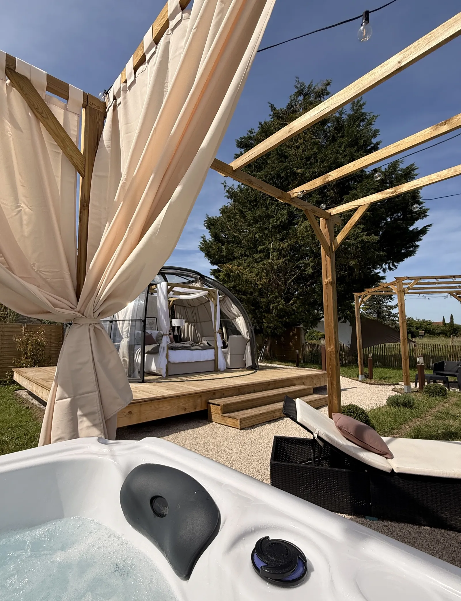 La Bulle & Spa, au Clos des Prés - vue extérieure