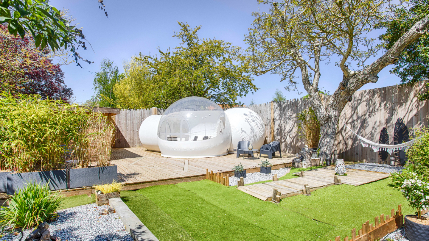 La bulle sur rouvres avec Jacuzzi privatif – vue extérieure