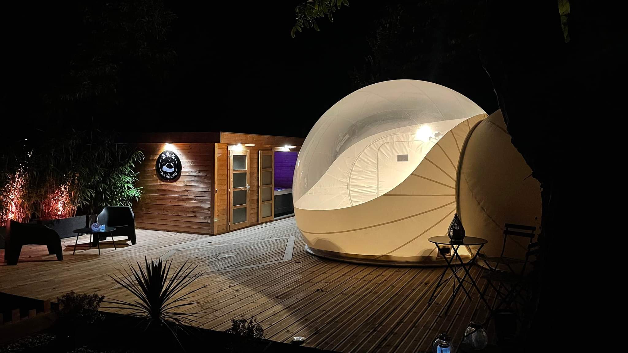 La bulle sur rouvres avec Jacuzzi privatif – photo 6 sur 9