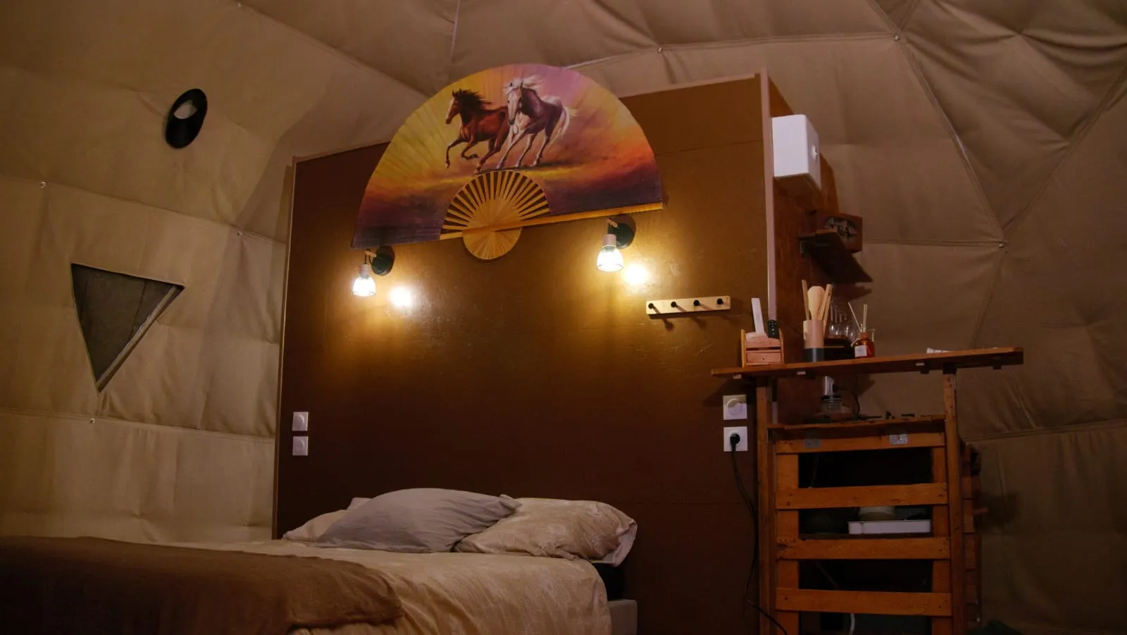 La cabane aux chevaux - photo 6 sur 13