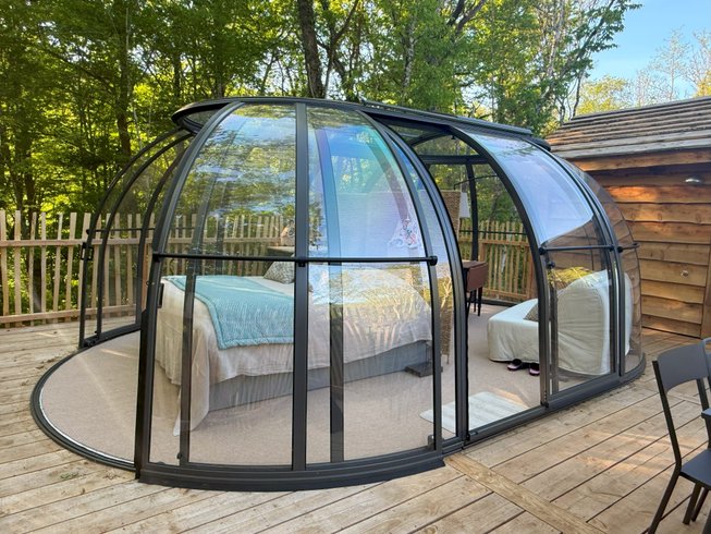 Grand dôme perché Spa - Geai des chênes : Dôme en Bourgogne (Bourgogne-Franche-Comté) – cadre naturel Côte-d'Or