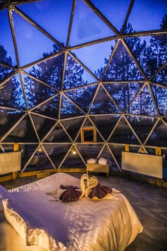 Chambre dôme sous les étoiles à Saint Pierre D’Argençon