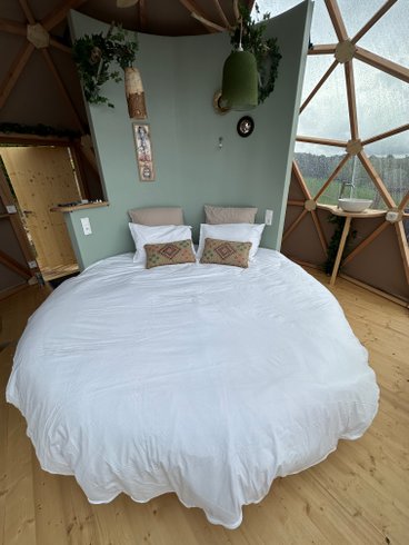 Chambre dôme sous les étoiles à Grazac