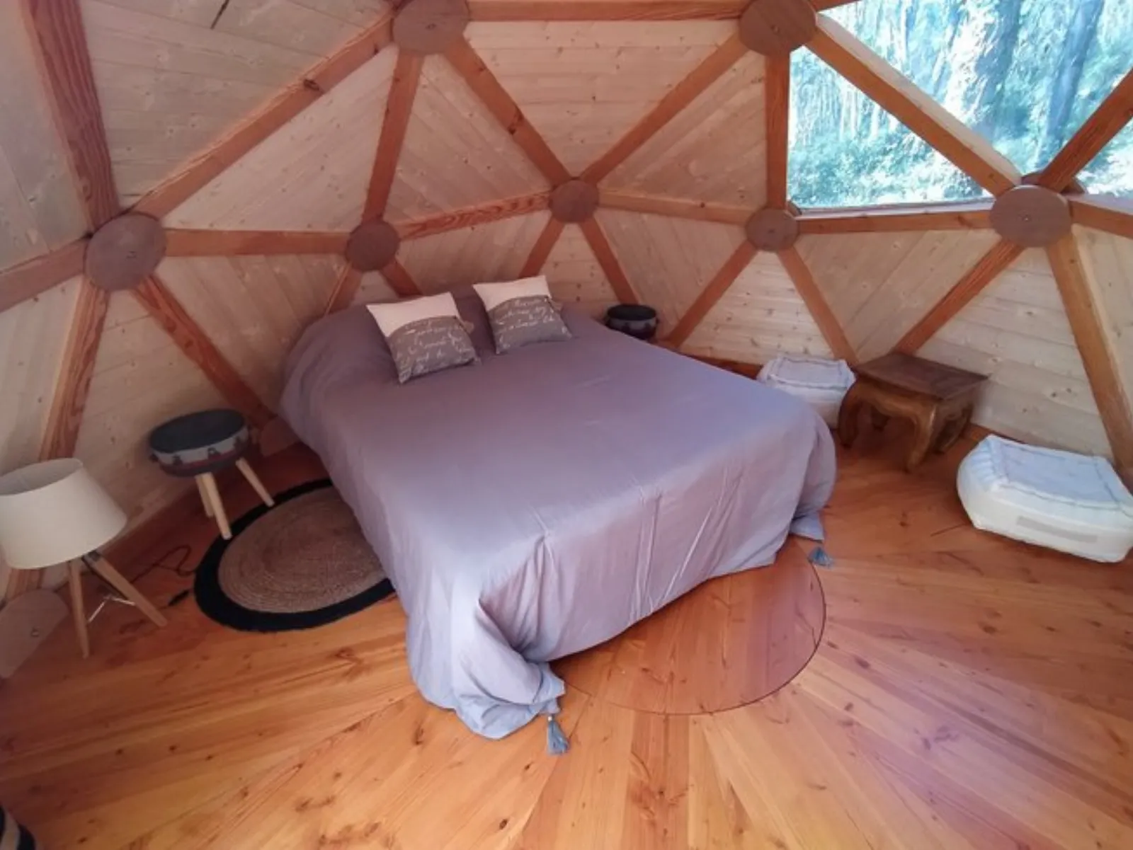 Chambre dôme sous les étoiles à Vitrac