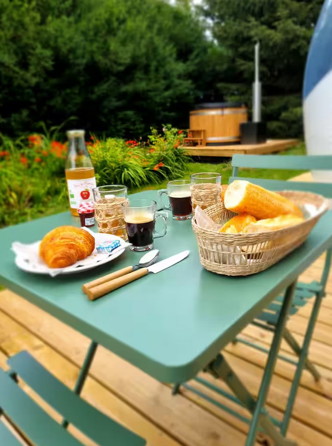 Chambre bulle sous les étoiles à Dialan sur Chaîne