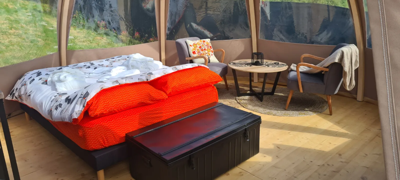 La sphère étoilée avec jacuzzi sous les étoiles - photo 13 sur 14