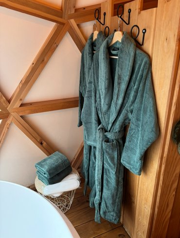 Lavan'dôme & baignoire balnéo : Dôme en Provence-Alpes-Côte d'Azur – photo 6 sur 10