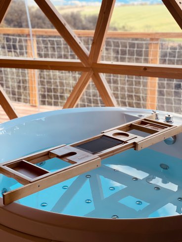 Lavan'dôme & baignoire balnéo : Dôme en Provence-Alpes-Côte d'Azur – photo 7 sur 10