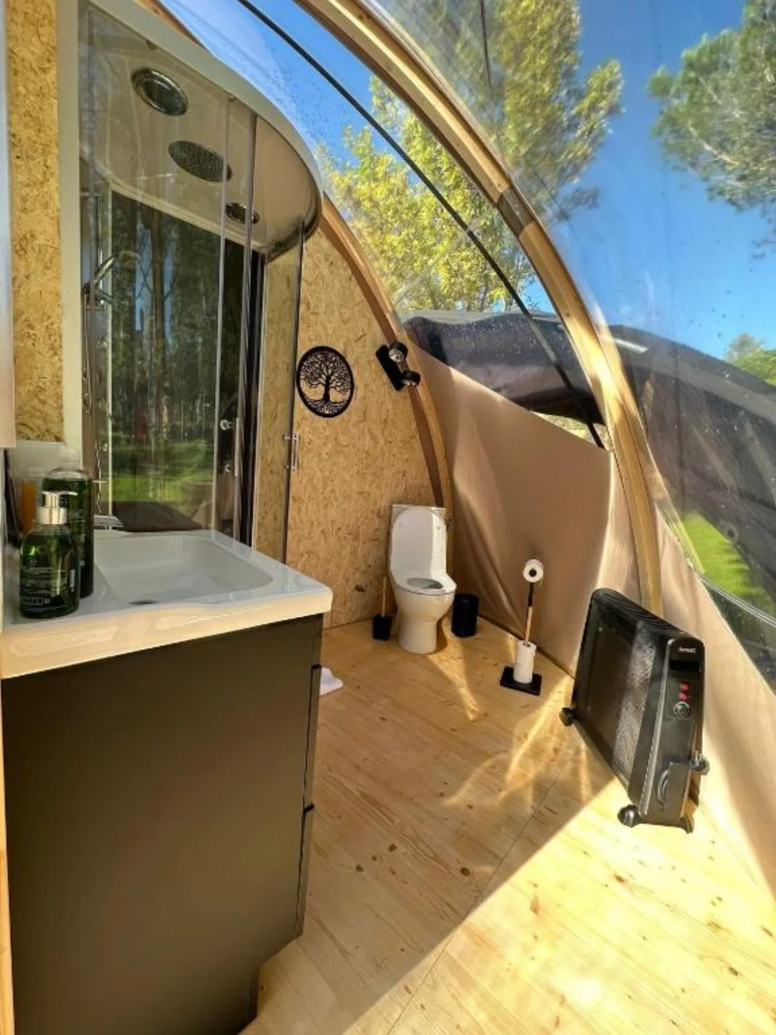 Le Clos F.M.R - Bulle Wigwam Fanny avec piscine, spa et sauna privés (Malves-en-Minervois, Aude) - photo 8 sur 45