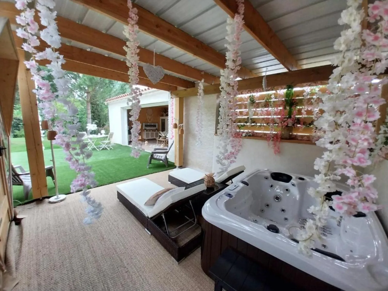 Le Clos F.M.R - Bulle Wigwam Fanny avec piscine, spa et sauna privés (Malves-en-Minervois, Aude) - photo 32 sur 45