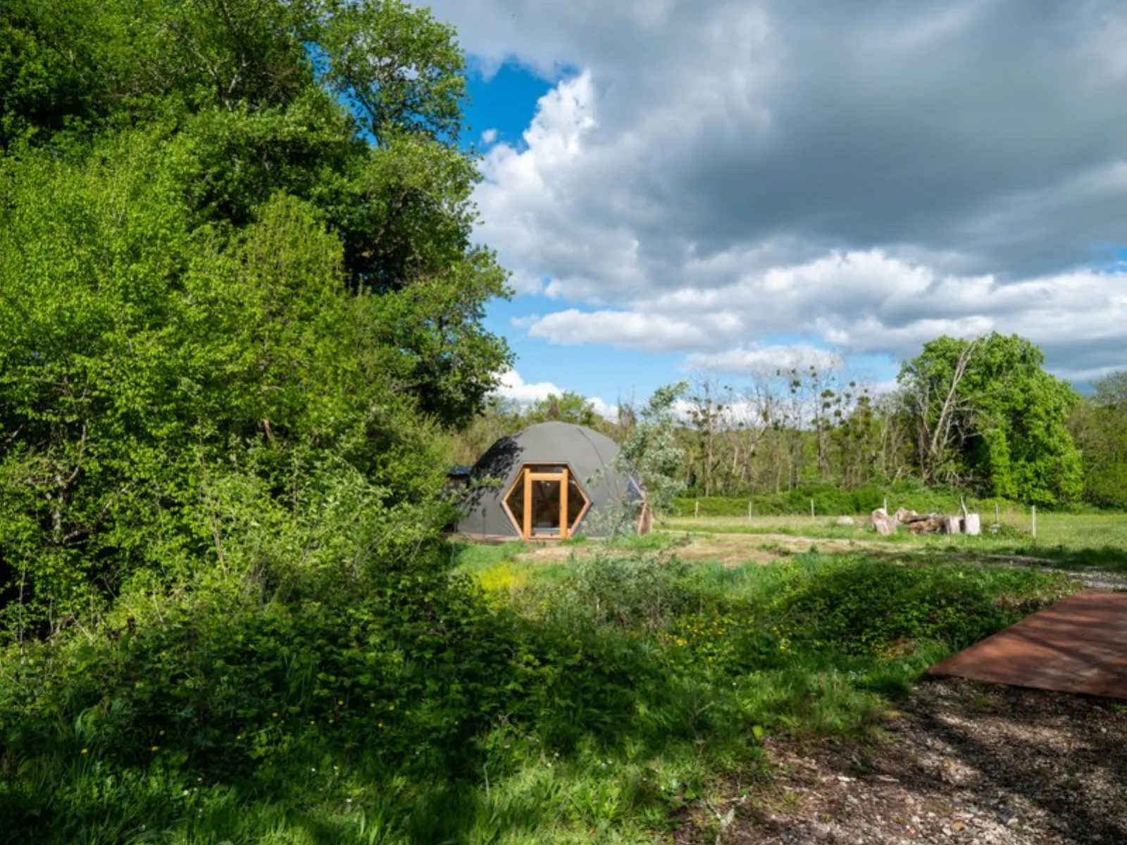 Glamping : nos dômes & son lac privé : Dôme en Aquitaine (Nouvelle Aquitaine) - vue extérieure