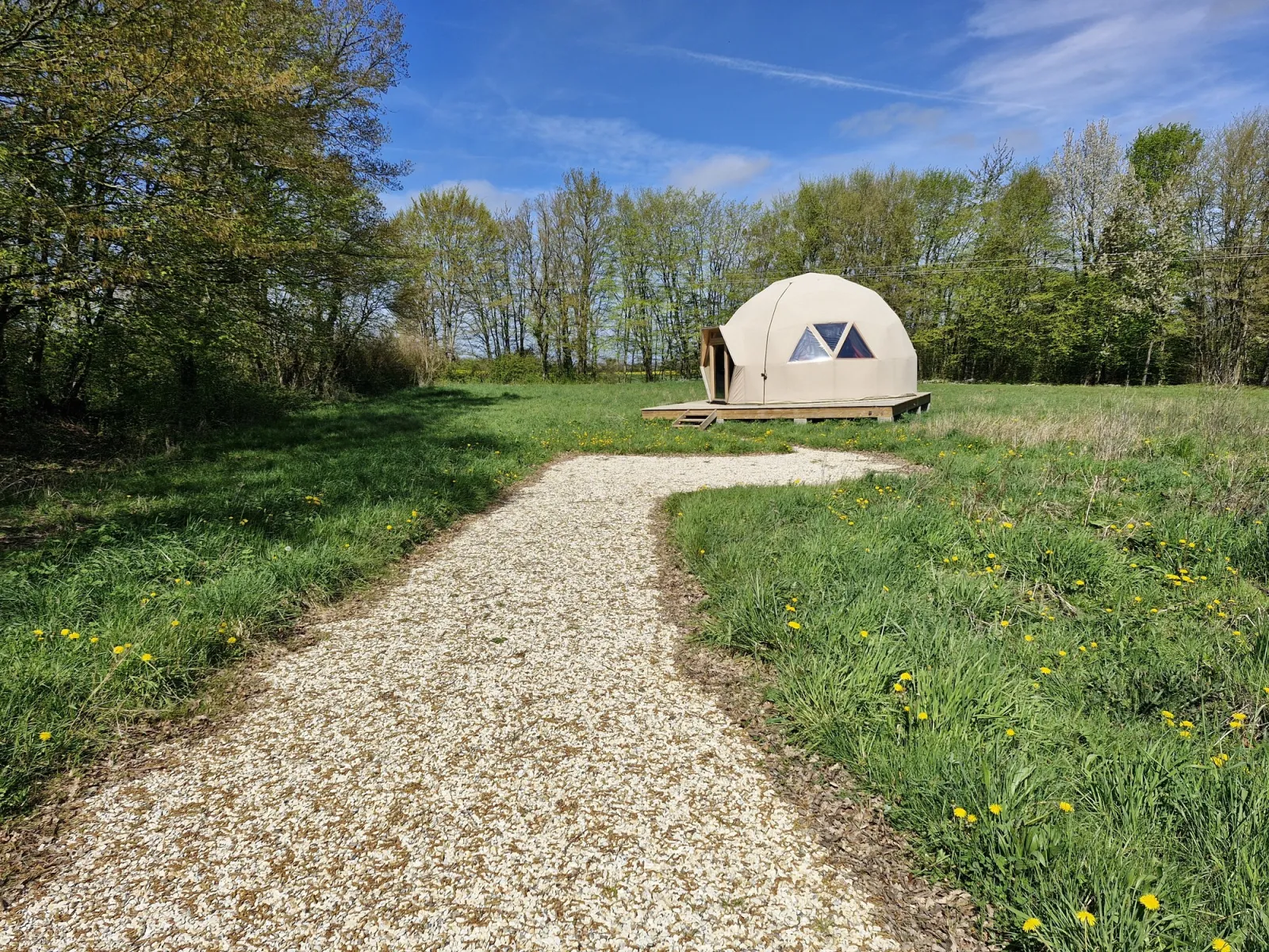 Équipements du dôme à Concressault