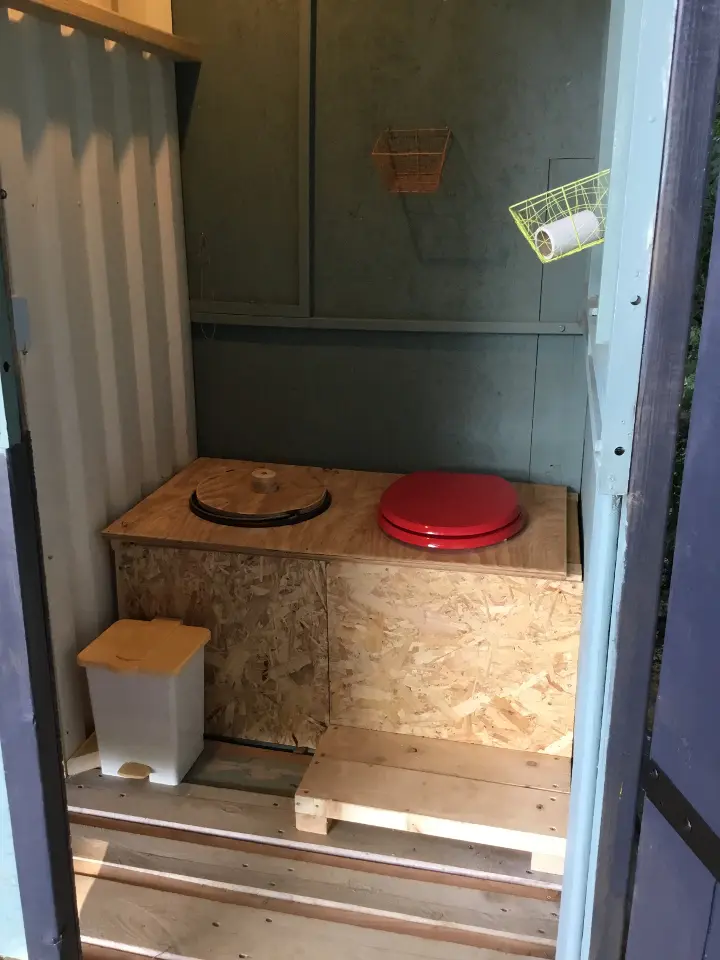 Le dôme de l'étang - Dôme en bois au bord d'un étang (Saint-Pardoux-Soutiers, Deux-Sèvres) - photo 8 sur 11