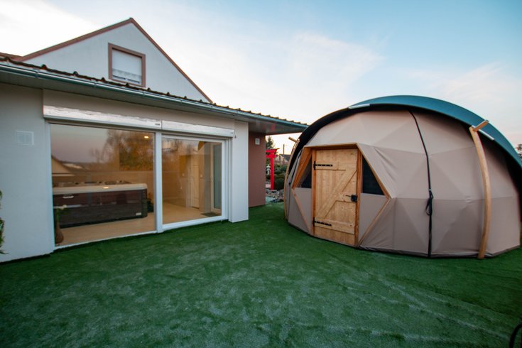 Intérieur dôme à Holving