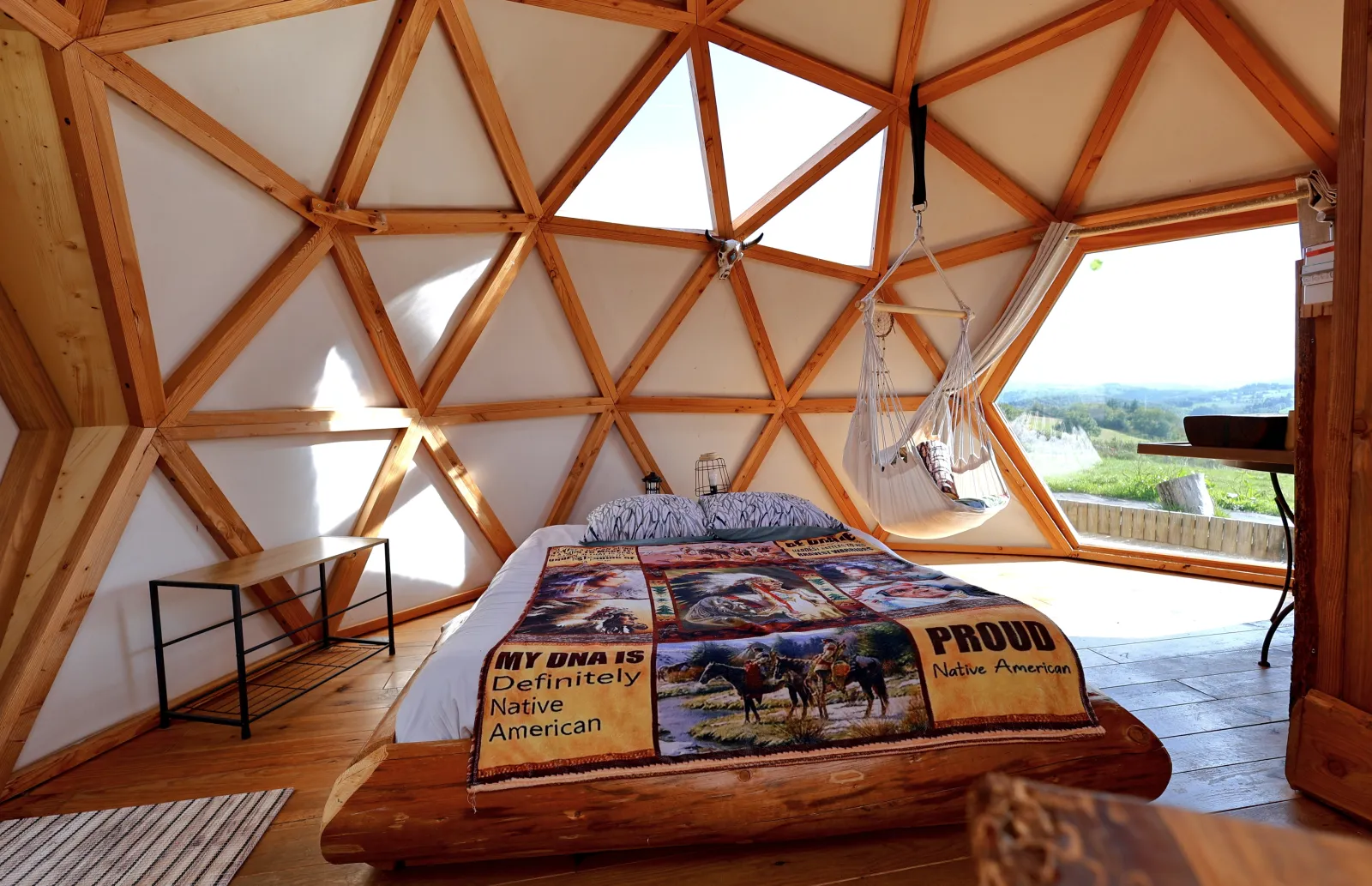 Chambre dôme sous les étoiles à Menat