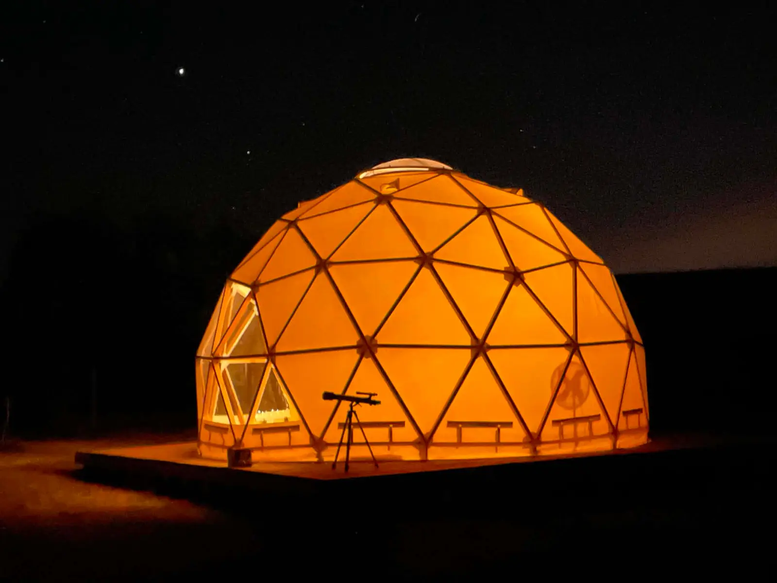 Le Géodoudôme - Dôme de 30 m² sous un ciel préservé (Courdemanche, Eure) - dôme à Courdemanche, Eure