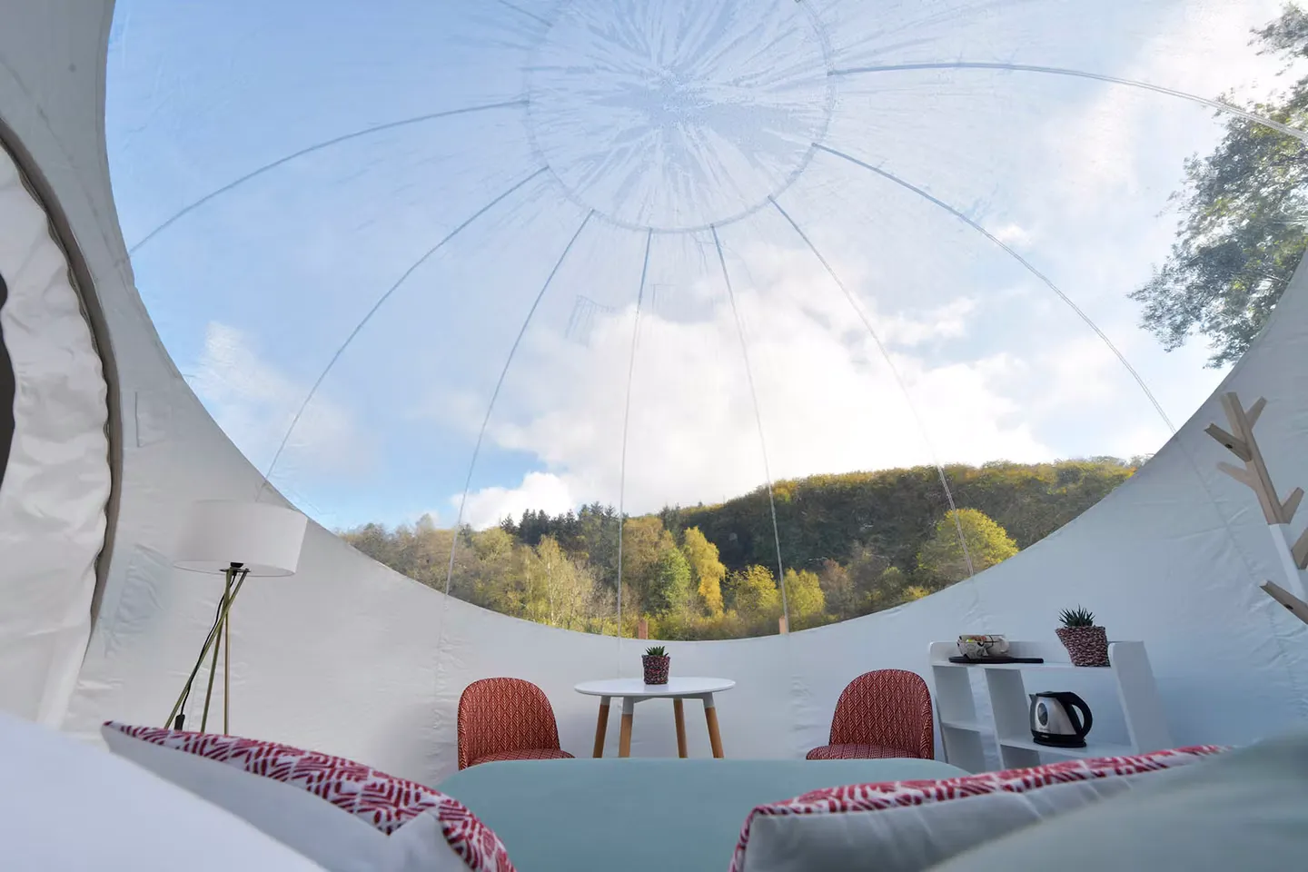 Chambre bulle sous les étoiles à Quarré-les-Tombes