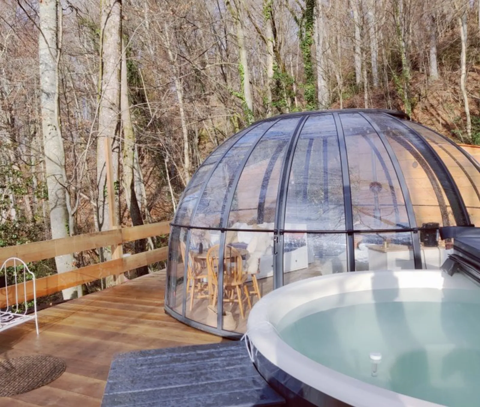 Le Dôme Transparent & son spa : Dôme en Midi-Pyrénées (Occitanie) - vue extérieure