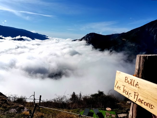 Chambre dôme sous les étoiles à Roure