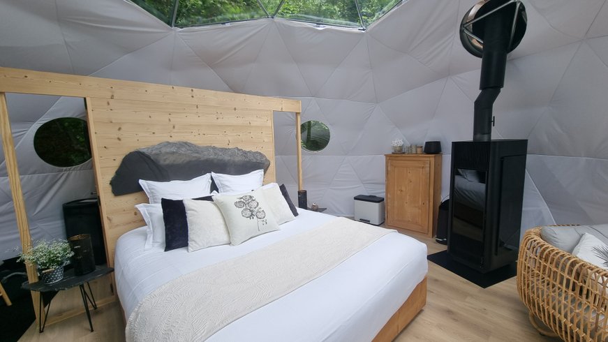 Dôme du Paradis & demi-pension : Dôme en Rhône-Alpes (Auvergne-Rhône-Alpes) – cadre naturel Haute-Savoie