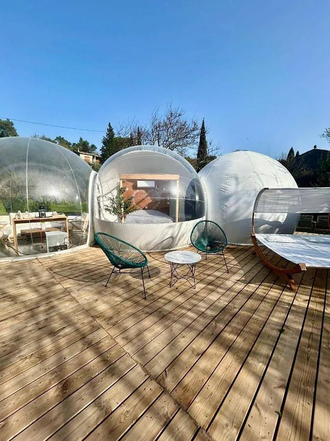 Les Bulles Nîmoises - Bulles transparentes avec jacuzzi et sauna (Nîmes, Gard) - cadre naturel Gard