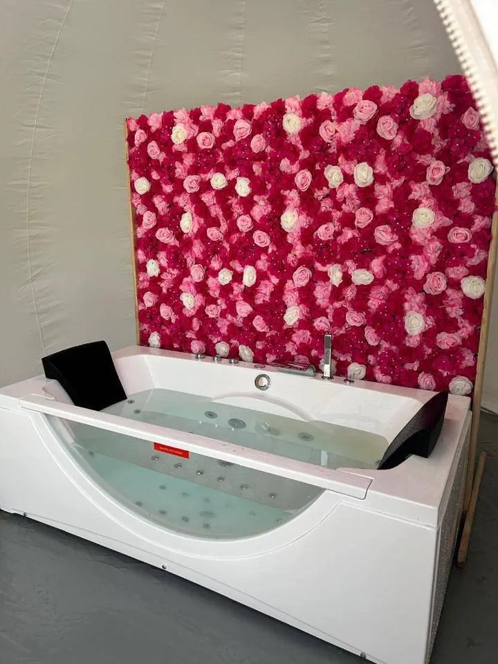 Les Bulles Nîmoises - Bulles transparentes avec jacuzzi et sauna (Nîmes, Gard) - photo 8 sur 9