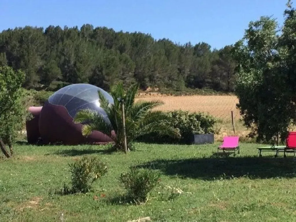 Chambre bulle sous les étoiles à Bize-Minervois