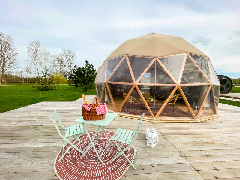 Le Dôme avec Bain nordique : Dôme en Île-de-France – vue extérieure