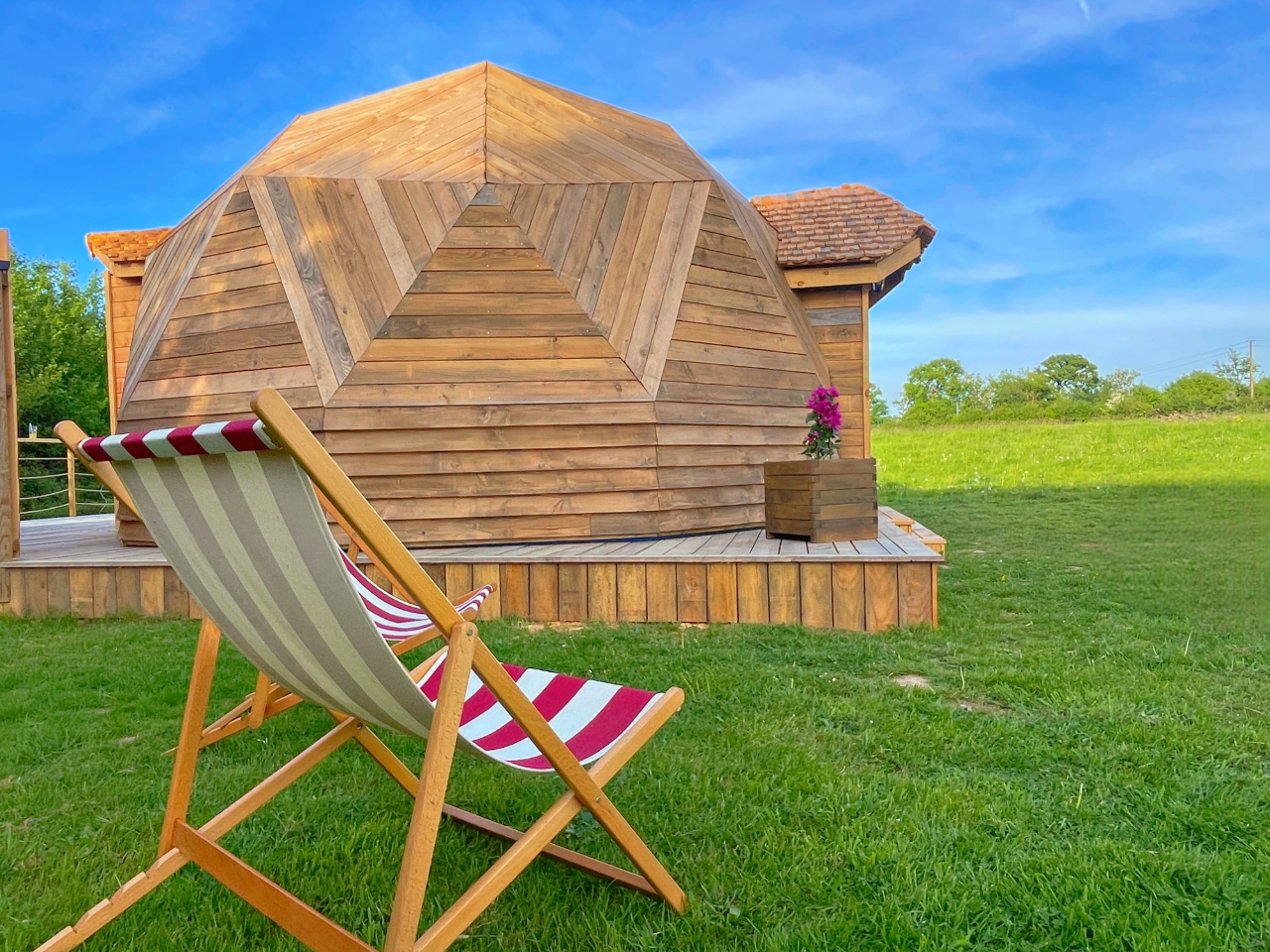 Intérieur dôme à Cerisy-la-Forêt