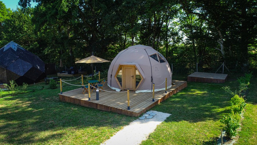 Le Dôme géodésique cocooning & Spa : Dôme en Bourgogne (Bourgogne-Franche-Comté) – dôme à Fontenoy, Yonne