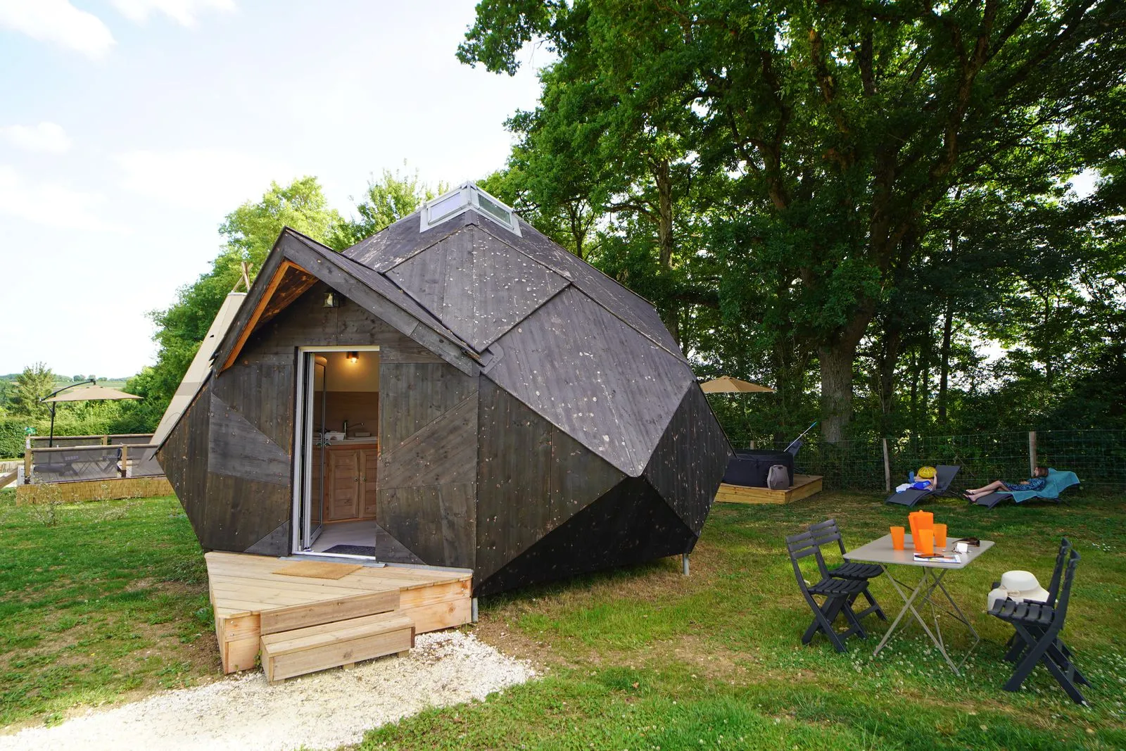 Le Zôme bohème & Spa - zome à Fontenoy, Yonne