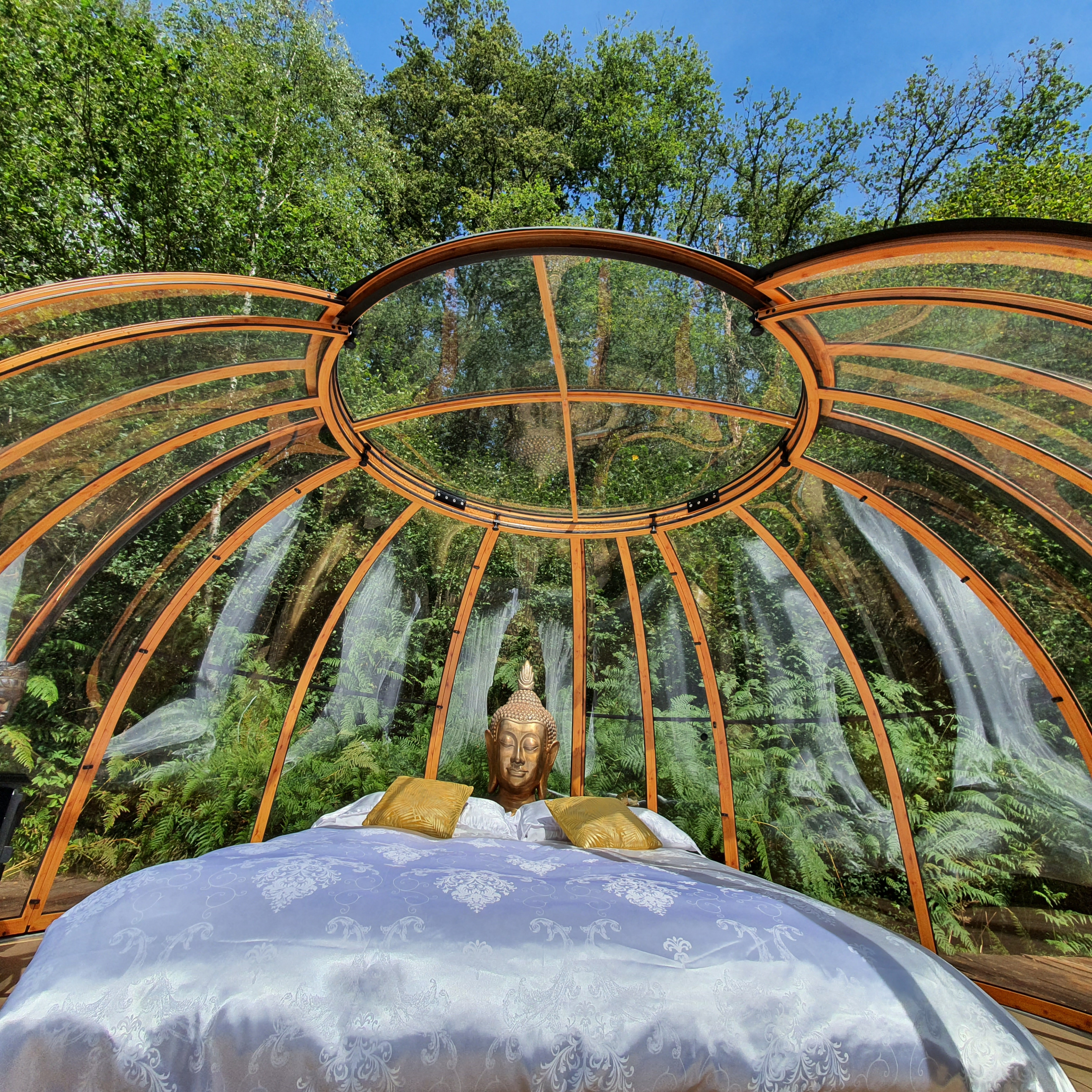 Magie en Bulles – Dôme en Ciel (Saint-Saud-Lacoussière, Dordogne) – bulle à Saint-Saud-Lacoussière, Dordogne