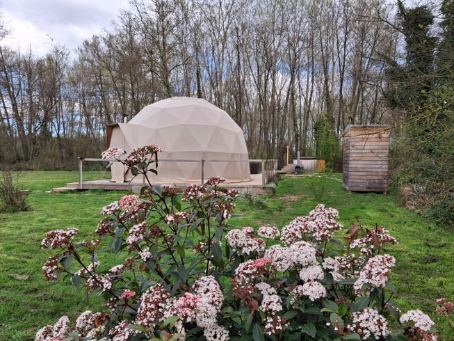 Chambre dôme sous les étoiles à Biziat