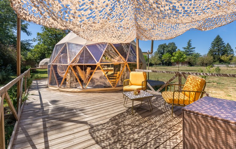 Le Petit Dôme et son bain nordique : Dôme en Rhône-Alpes (Auvergne-Rhône-Alpes) – cadre naturel Ain