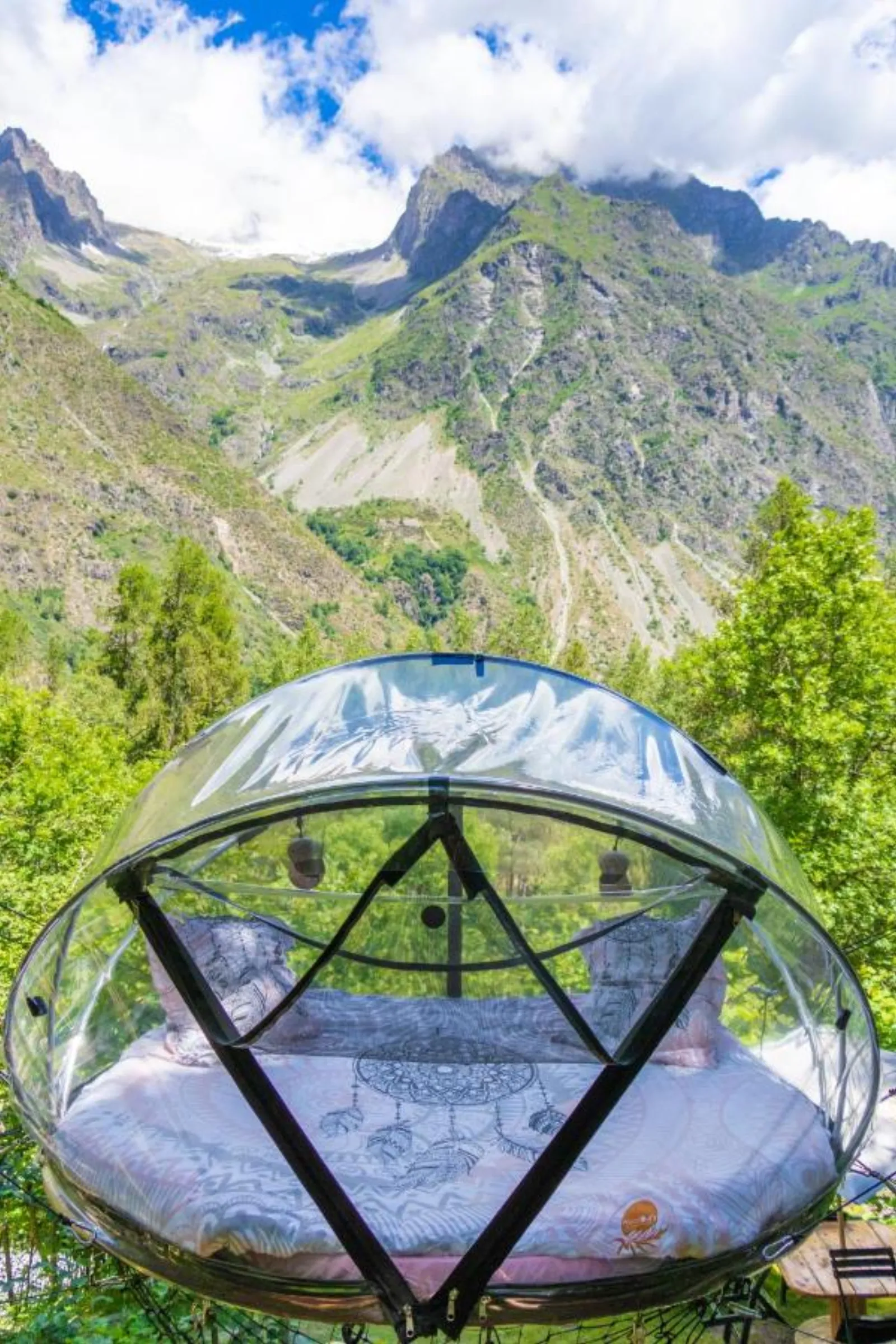 Chambre bulle sous les étoiles à La Chapelle-en-Valgodemard