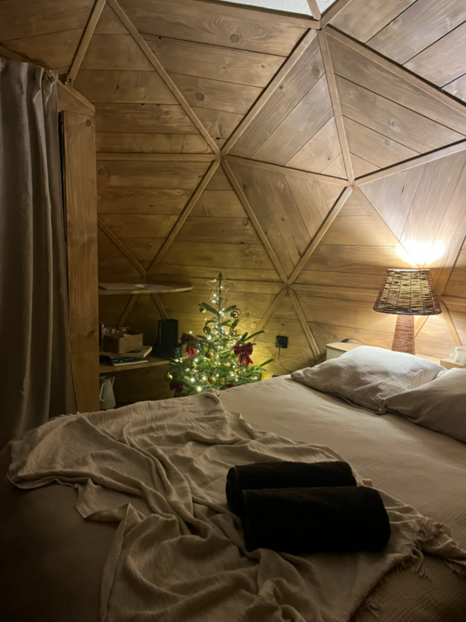 Nuit insolite dans un dôme en bois - photo 12 sur 22