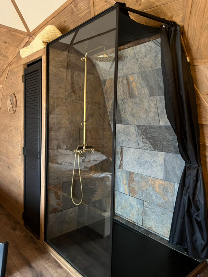 Nuit insolite dans un dôme en bois – photo 16 sur 22