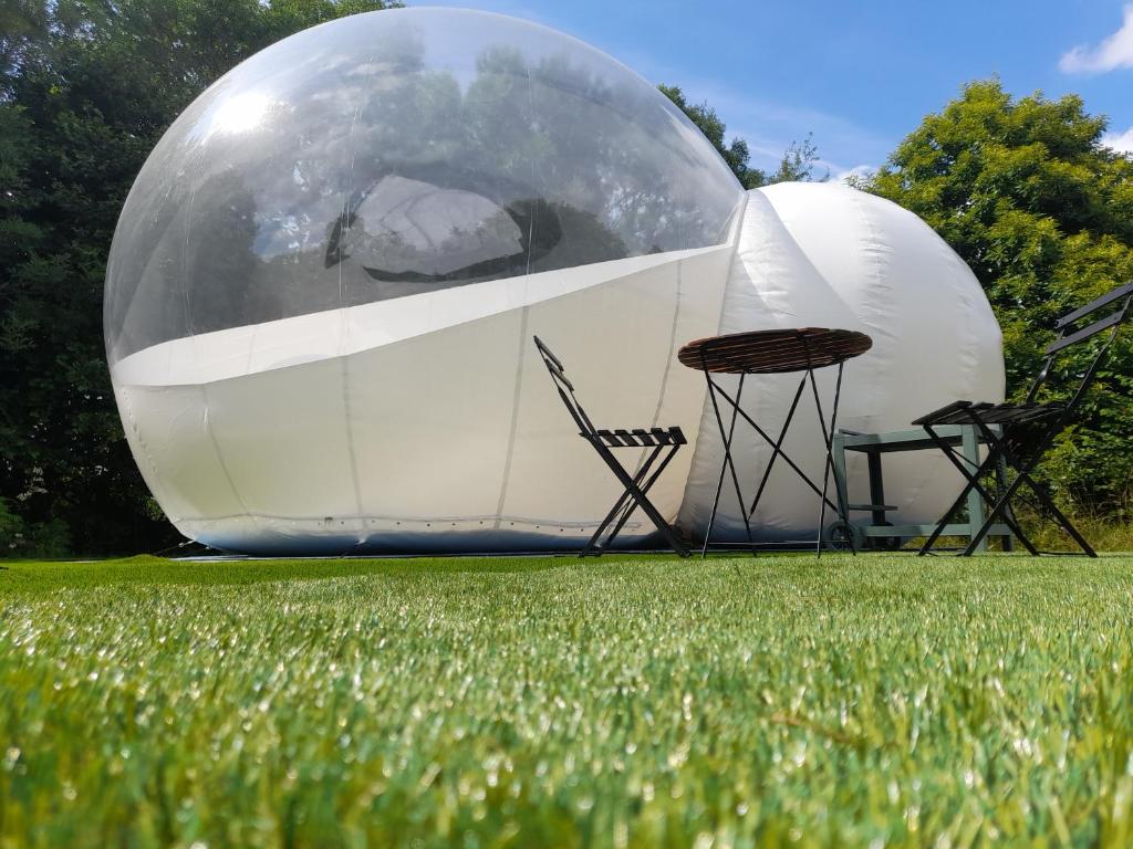 Nuit insolite dans une bulle avec jacuzzi privatif - bulle à Notre-Dame-d'Elle, Manche