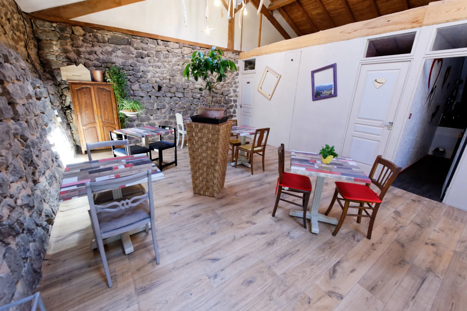Nuits D'y Cîmes : Hébergements insolites, Bulle et Spa Ardèche, Auvergne Rhône Alpes - photo 12 sur 21