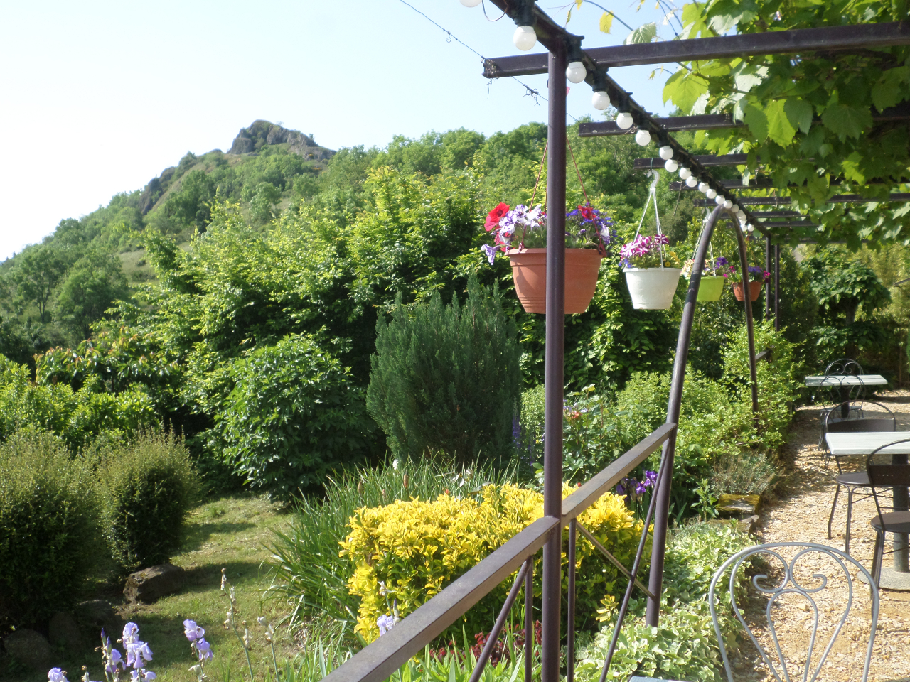 Nuits D'y Cîmes : Hébergements insolites, Bulle et Spa Ardèche, Auvergne Rhône Alpes – photo 19 sur 21