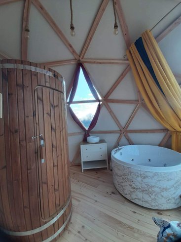 Chambre dôme sous les étoiles à Bannay