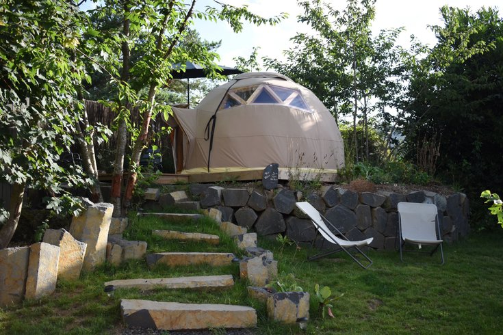 Chambre dôme sous les étoiles à Chambon Sur Lac