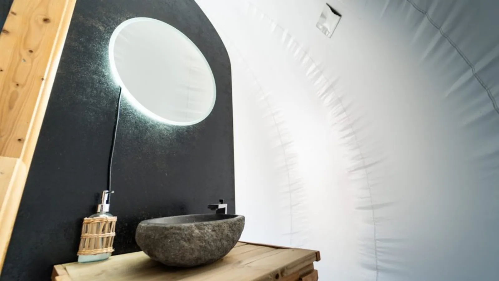 Bubble suite 47 Spa : Bulle en Picardie (Hauts-de-France) - photo 28 sur 44