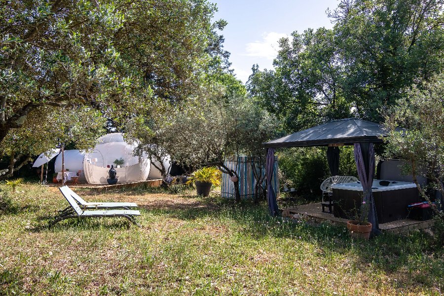Chambre bulle sous les étoiles à Trans En Provence