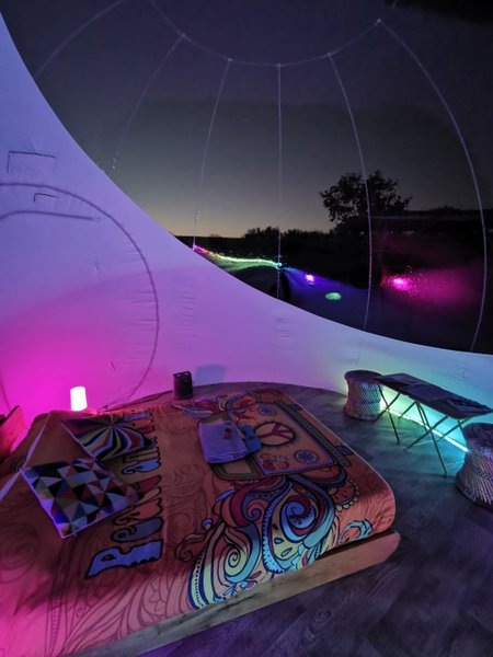 Chambre bulle sous les étoiles à Champmotteux